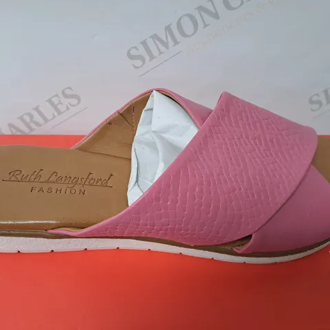 BOXED PAIR OF RUTH LANGSFORD FLAT SLIDE SANDALS IN PINK SIZE 8