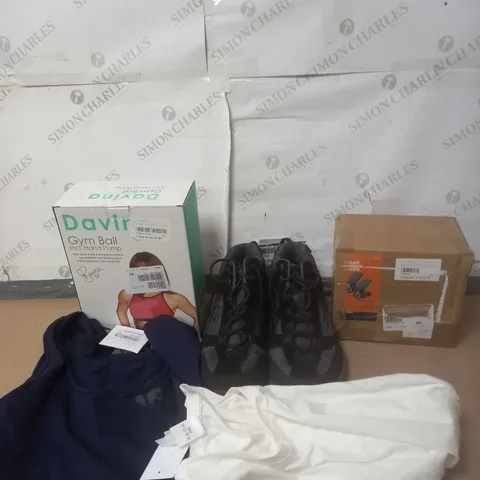 APPROXIMATELY 20 ASSORTED HOUSEHOLD PRODUCTS TO INCLUDE SANDLES, SHOES, DAVINA GYM BALL ETC