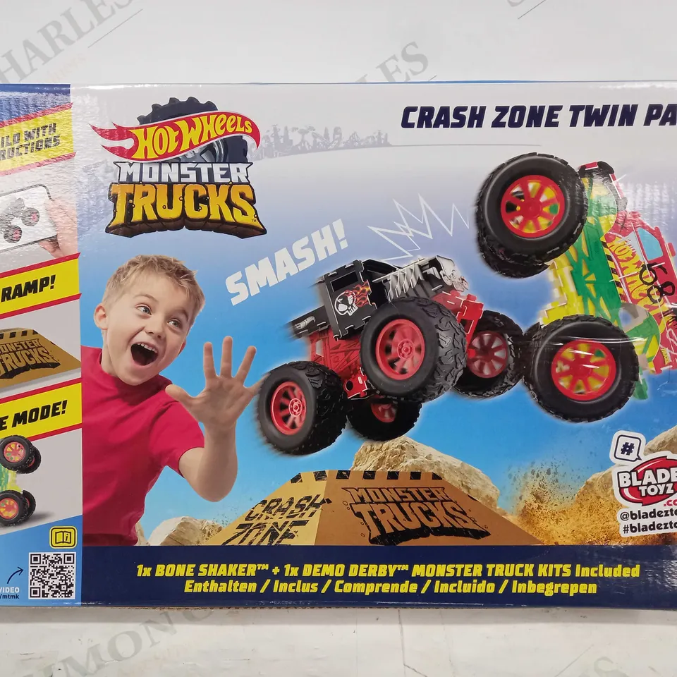 STEM ACTIVITY HOT WHEELS MONSTER TRUCKS CRASH ZONE TWIN PACK