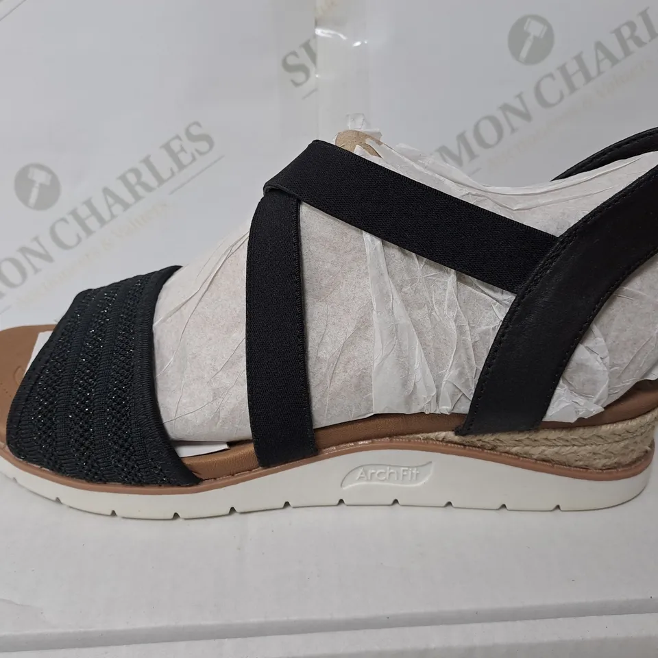 BOXED WEDGES OPEN TOE SANDALS BLACK SIZE 7