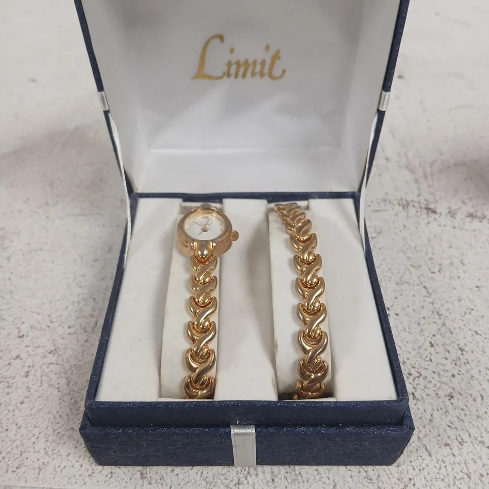 LIMIT GOLD-TONE WATCH WITH MATCHING BRACELET SET IN PRESENTATION BOX