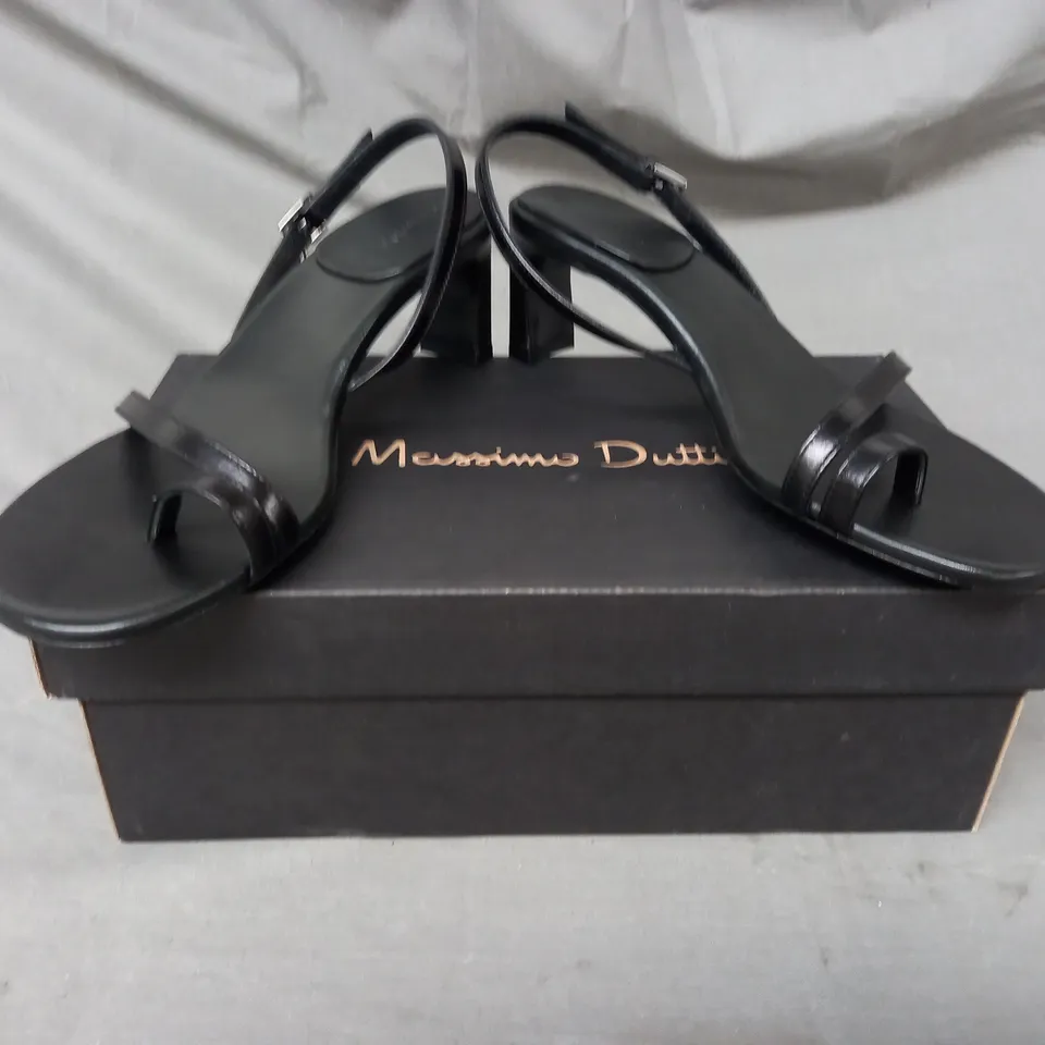 BOXED PAIR OF MASSIMO DUTTI SANDALS IN BLACK EU SIZE 40