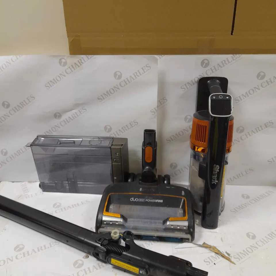 SHARK CORDLESS STICK VACUUM IZ300UK