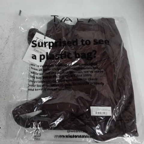 BAGGED T/ALA DAYFLEX V NECK VEST LONGER LENGTH IN CHESTNUT BROWN - MEDIUM