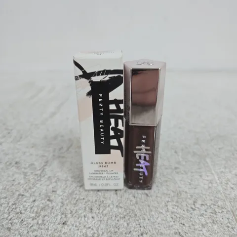 BOXED FENTY BEAUTY GLOSS BOMB HEAT LIP LUMINIZER 9ML (HOT CHOCOLIT HEAT 04)