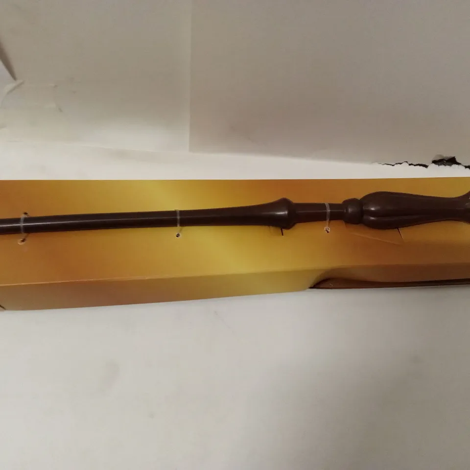 BOXED HARRY POTTER MAGICAL COLLECTOR WANDS – WIZARDING WORLD,