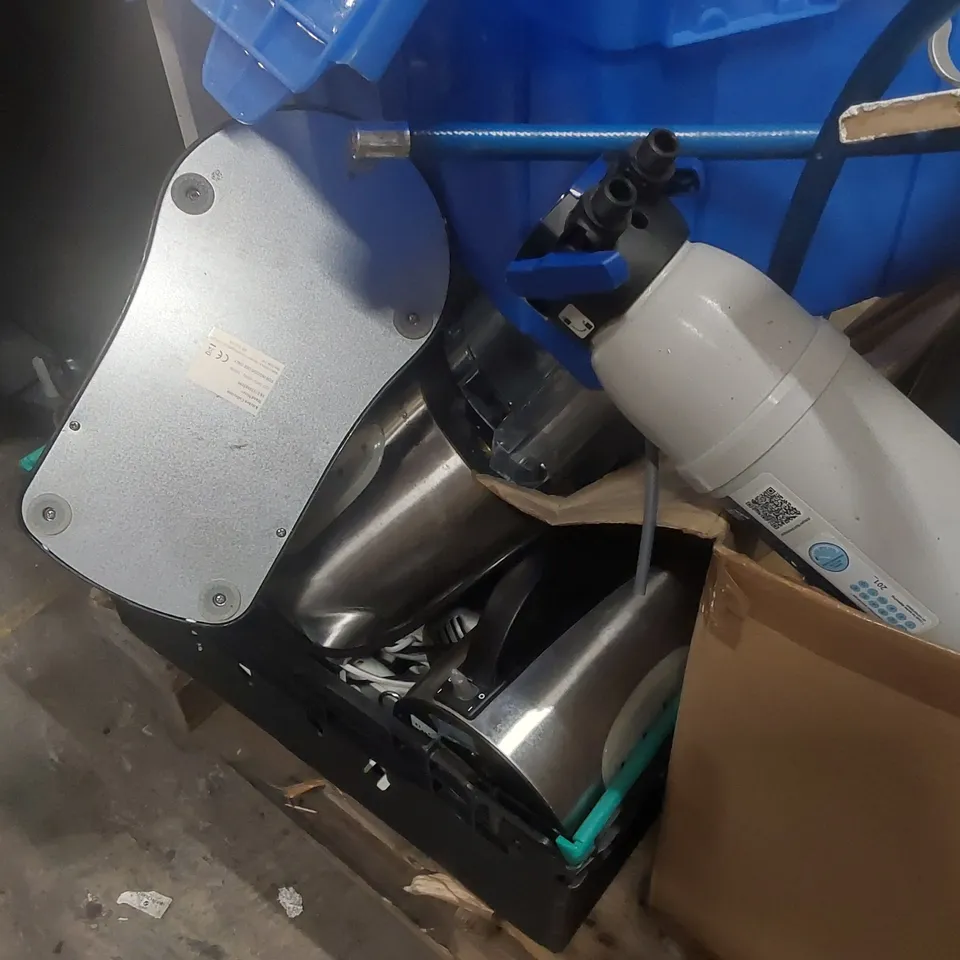 PALLET CONTAINING A VERY LARGE QUANTITY OF ASSORTED CATERING EQUIPMENT PARTS INCLUDING HADEN MICROWAVE WITH DAMAGED
FRONT, TOASTER, KETTLES ECT