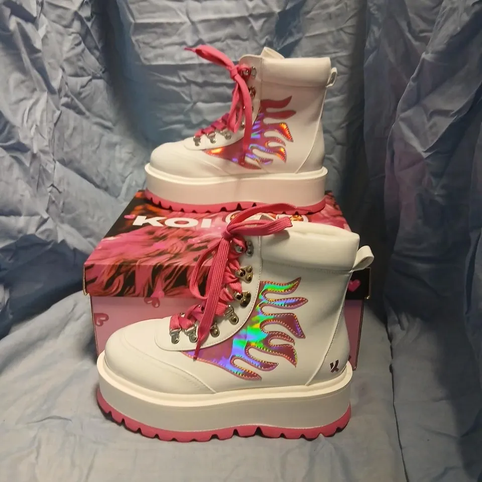 BOXED KOI KAWAII HELIOS HOLOGRAM FLAME BOOTS - PINK & WHITE, UK 6