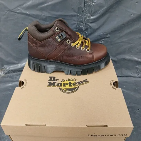 BOXED PAIR OF DR MARTENS WOODARD DARK BROWN GRIZZLY UK 6 
