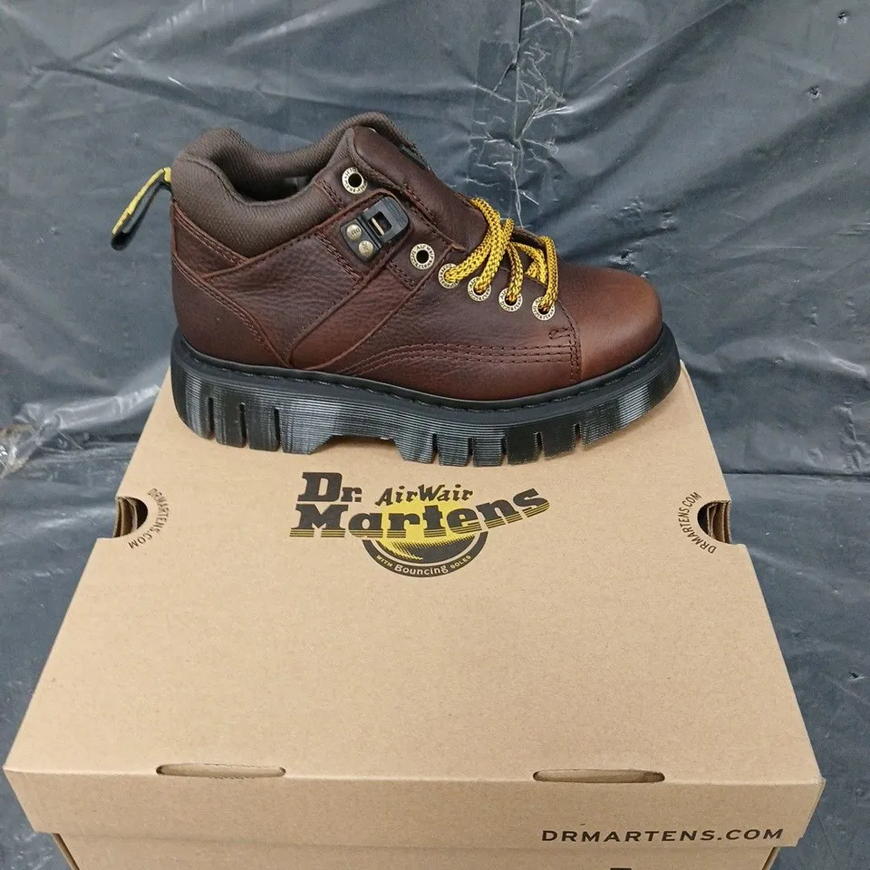 BOXED PAIR OF DR MARTENS WOODARD DARK BROWN GRIZZLY UK 6 