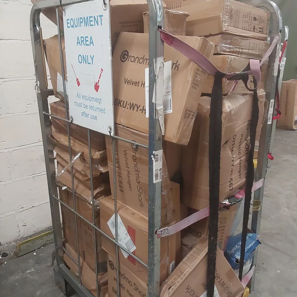CAGE CONTAINING A LARGE QUANTITY OF ASSORTED ITEMS INCLUDING: CLOTHES HANGERS, GRANITE PESTLE & MORTAR, GARDEN HOSE, FOAM ROLLER ECT // CAGE NOT INCLUDED