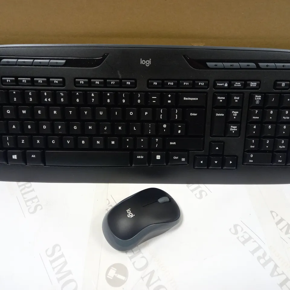 LOGITECH MK330 WIRELESS KEYBOARD