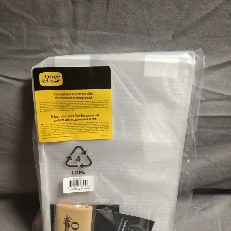 BOX OF APPROXIMATELY 10 OTTERBOX ALPHA GLASS TEMPERED GLASS