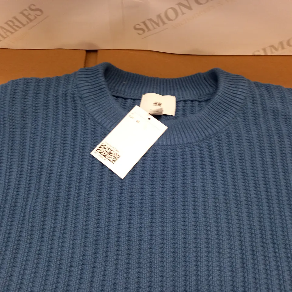 H&M RELAXED FIT BLUE JUMPER - EUR XL