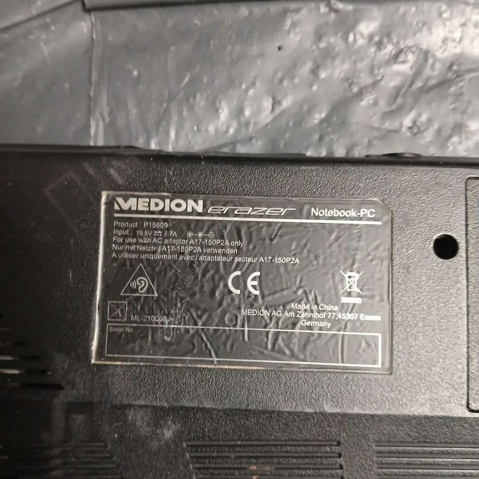 MEDION ERAZER NOTEBOOK-PC P15609 (DAMAGED)