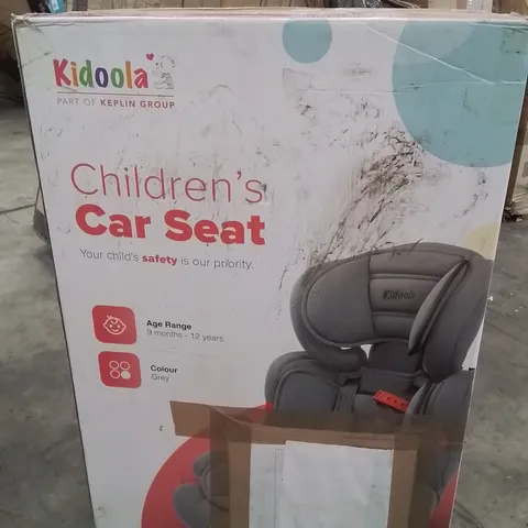 BOXED KIDOOLA CHILDREN'S CAR SEAT