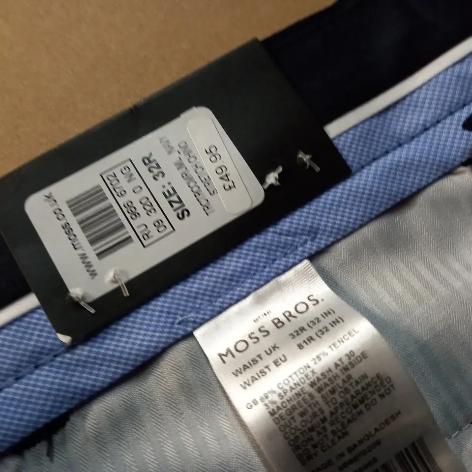 MOSS BROS NAVY STRETCH CHINOS - 32R