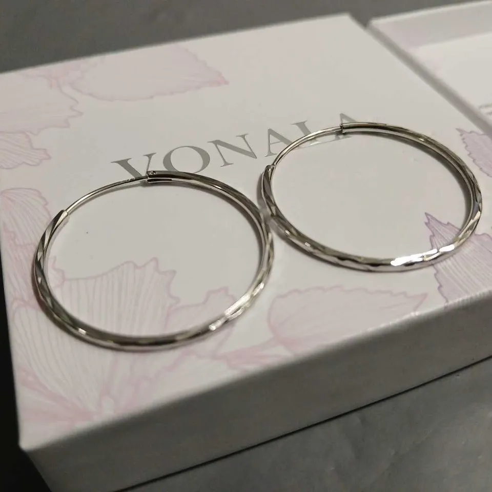 BOXED VONALA HOOP EARRINGS - S925 STAMP