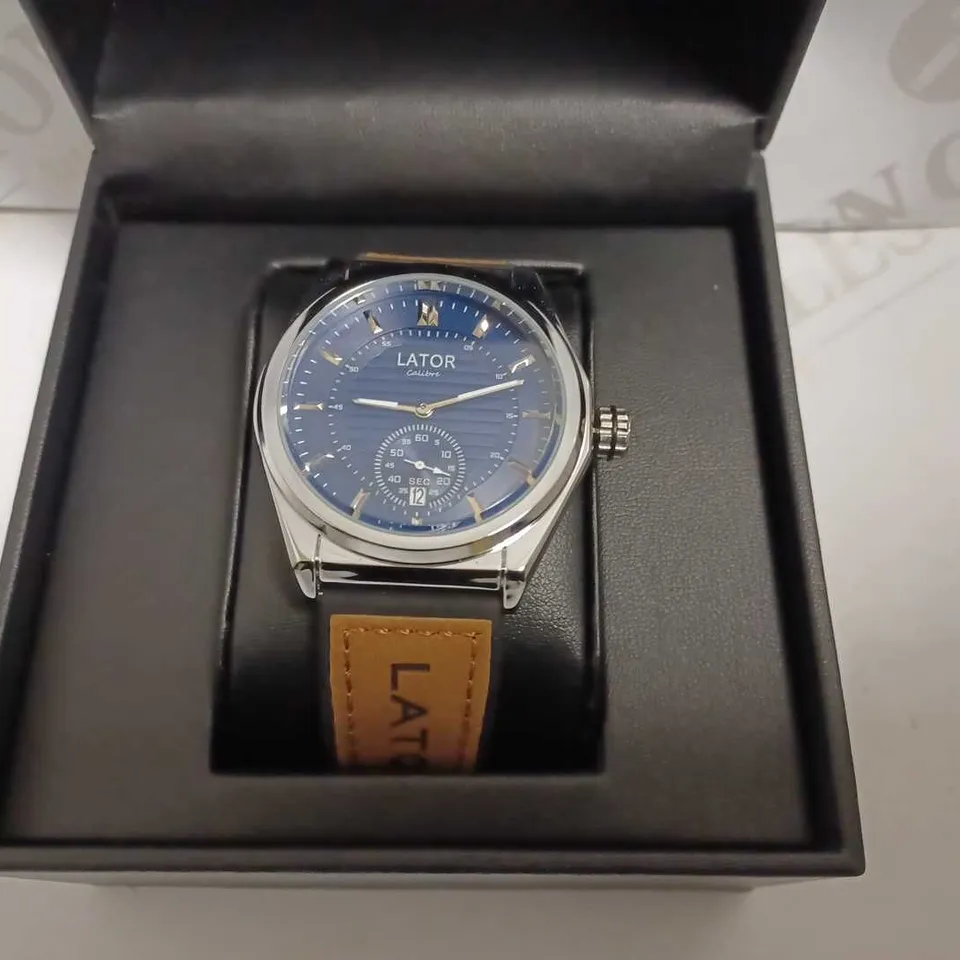 MEN’S LATOR CALIBRE L007 SUB DIAL WATCH – LEATHER/RUBBER HYBRID STRAP – BLUE DIAL - 40MM CASE – L007 MOVEMENT 