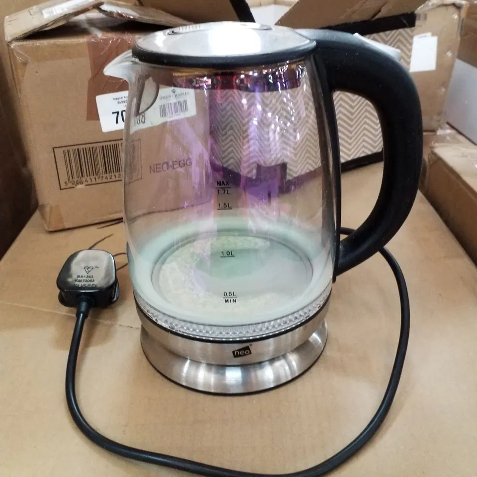 BOXED NEO 1.7L COLOUR-CHANGING RAINBOW-EFFECT GLASS KETTLE