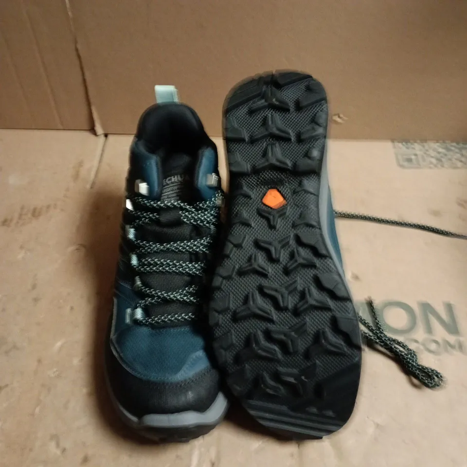 QUECHUA HIKING BOOTS – MEN'S, TEAL/BLACK - UK SIZE 4 