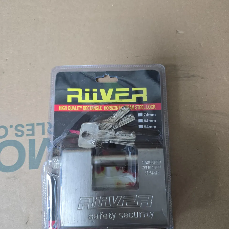 RIVER HARDENED SOLID STEEL PADLOCK 94MM – 5 KEYS INCLUDED