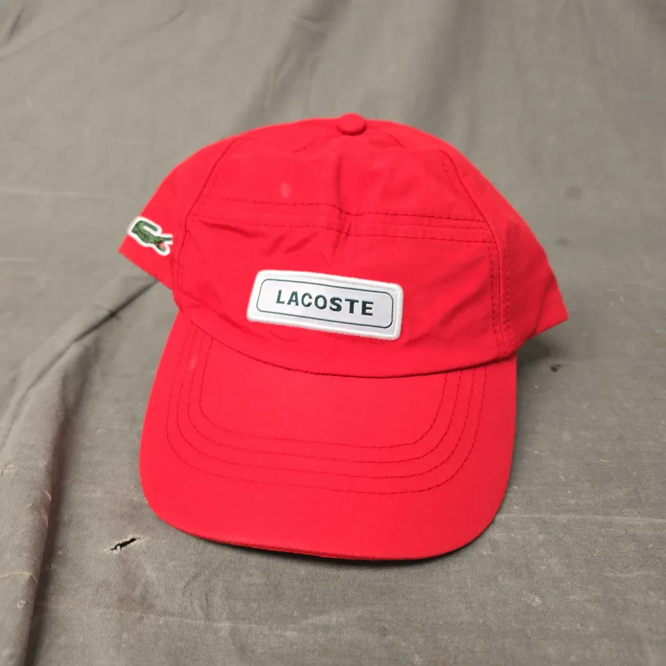 LACOSTE RED CAP 