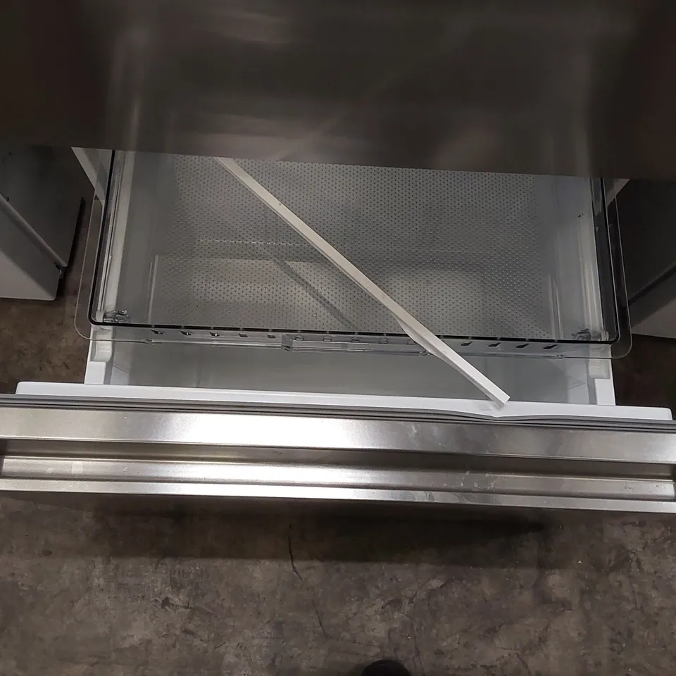 HISENSE PUREFLAT RF632N4WIF FRIDGE FREEZER STAINLESS STEEL - UNPROCESSED RAW RETURN