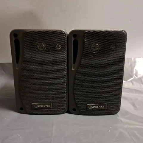 BOX OF APPROXIMATELY 3 SETS OF BASS FACE SPEAKERS IN BLACK