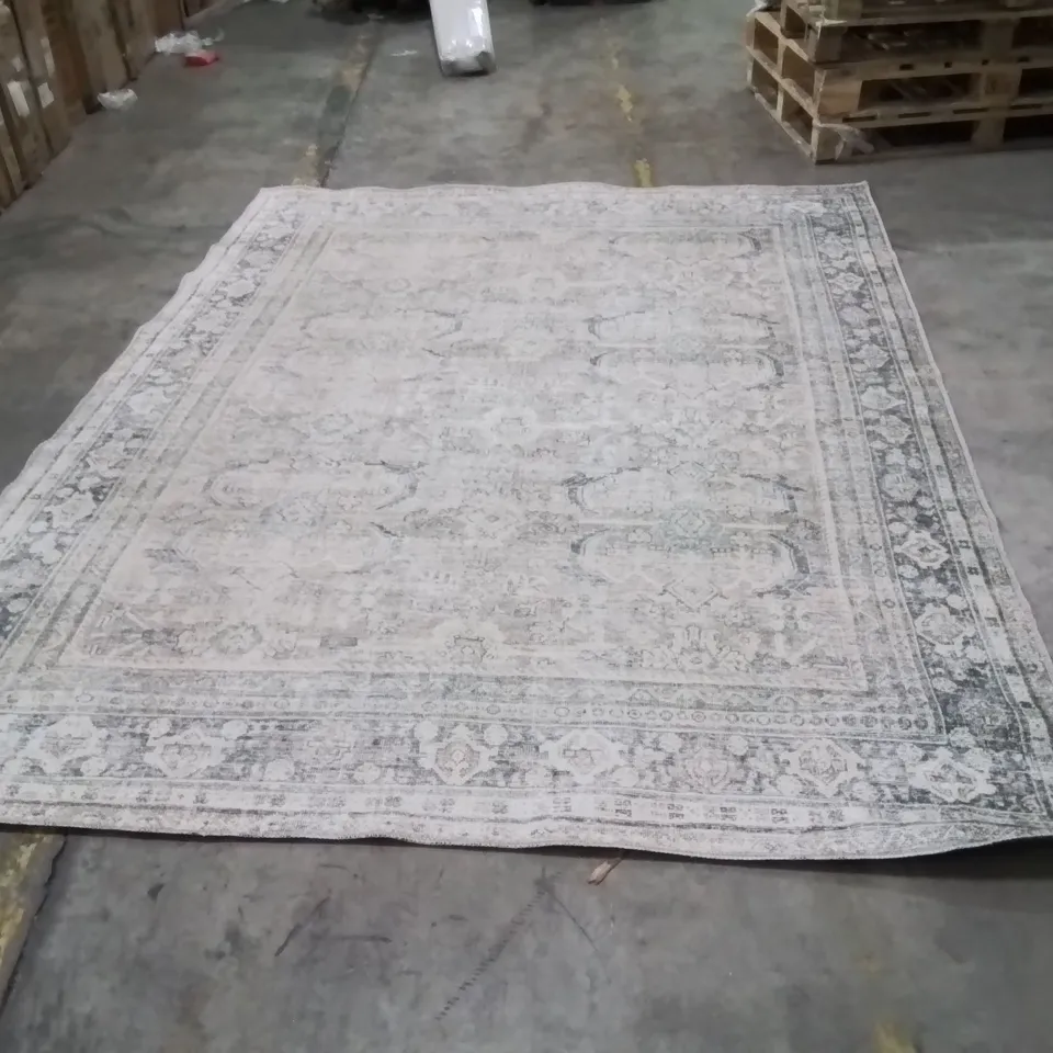 QUALITY DESIGNER AREA RUG 275X200CM