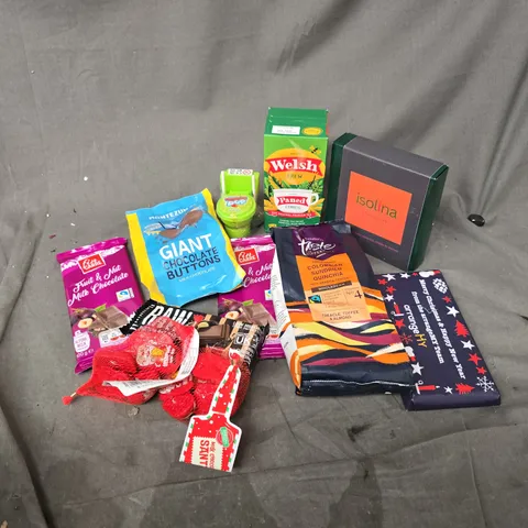 APPROXIMATELY 12 ASSORTED FOOD & DRINK ITEMS TO INCLUDE WELSH BREW, GIANT CHOCOLATE BUTTONS, RAW PROTEIN BAR, ETC - COLLECTION ONLY