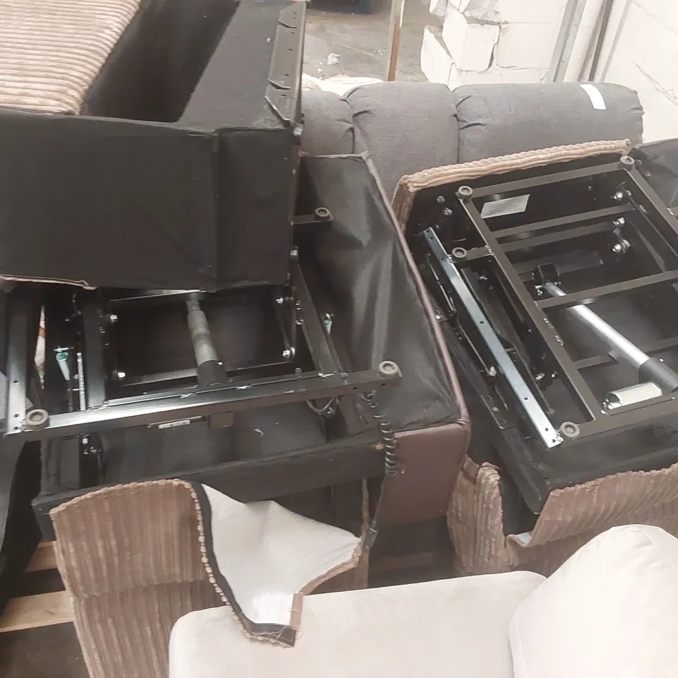 PALLET CONTAINING A LARGE QUANTITY OF ASSORTED SOFA PARTS ECT