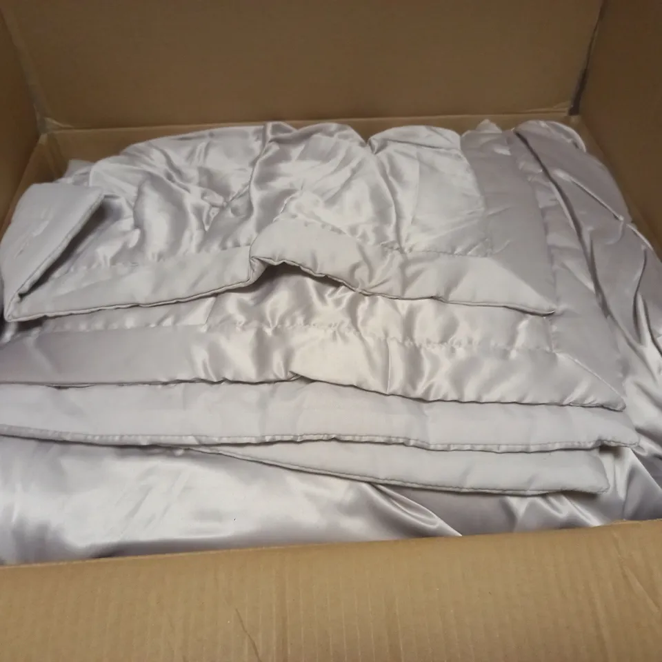 FLORENCE MATT SATIN PINTUCK BEDSPREAD THROW RRP £99