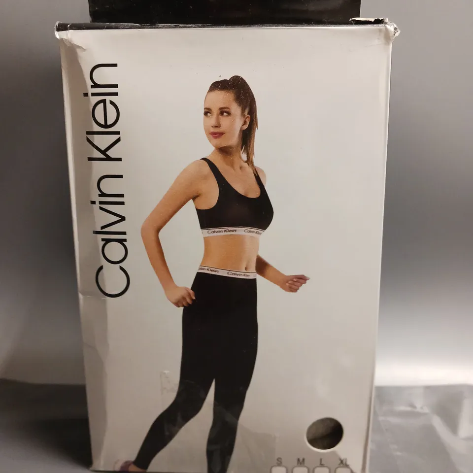BOXED CALVIN KLEIN LADIES CROP TOP AND LEGGINGS SET GREY SIZE XL