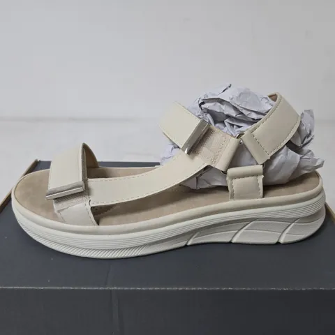 BOXED DUNLOP SERAFINA SHOES, BONE WHITE - SIZE 7
