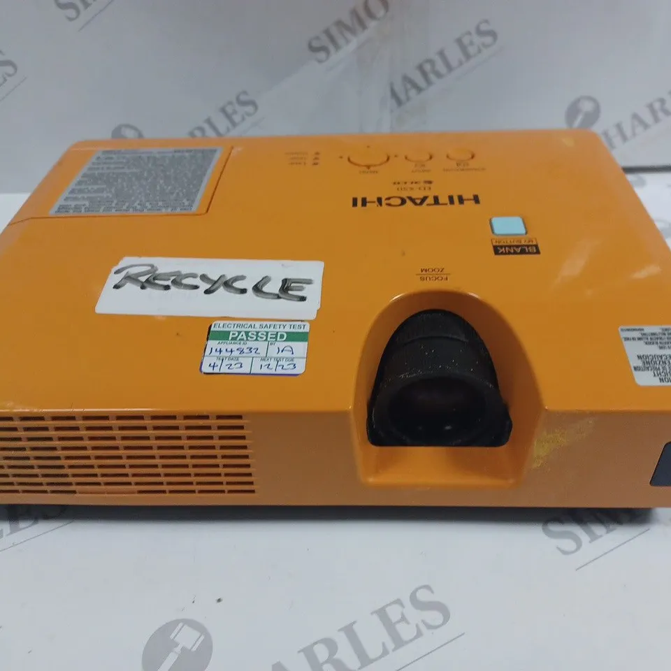 UNBOXED HITACHI ED-X50 LCD PROJECTOR