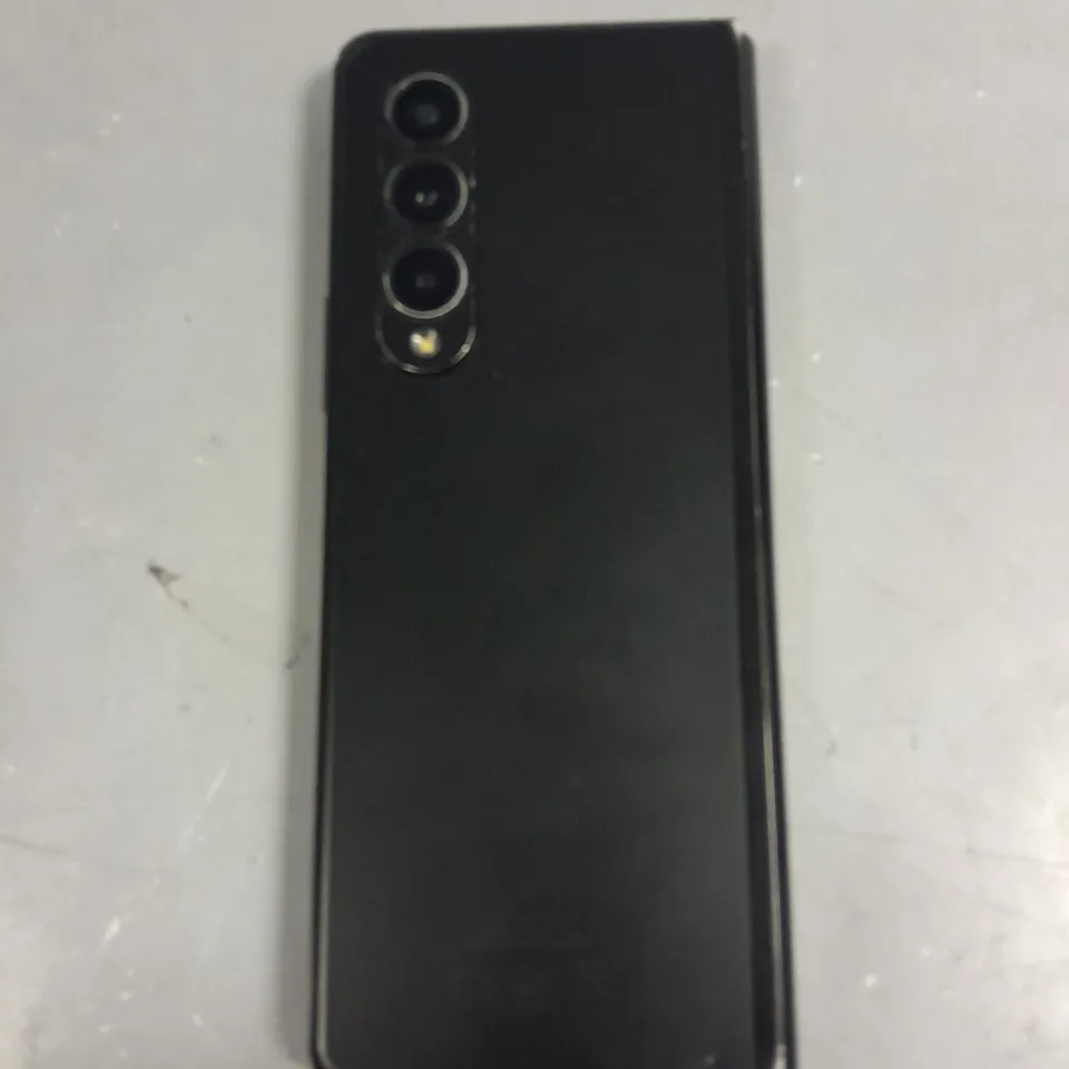 SAMSUNG GALAXY Z FOLD SMARTPHONE