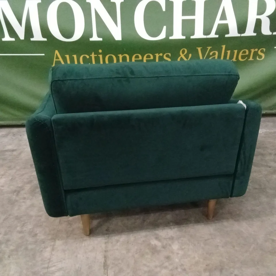 BRAND NEW SNUG REBEL PINE GREEN VELVET SNUGGLER CHAIR
