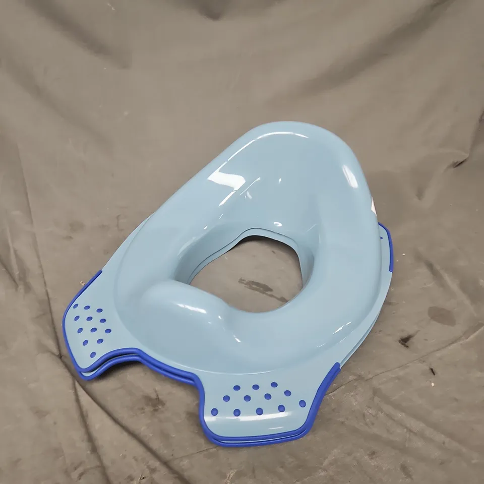 BOX OF APPROX 10 ASSORTED ITEMS TO INCLUDE: NURSERY POTTY SEAT, BACKPACK & RESISTANCE BAND KIT – COLLECTION ONLY