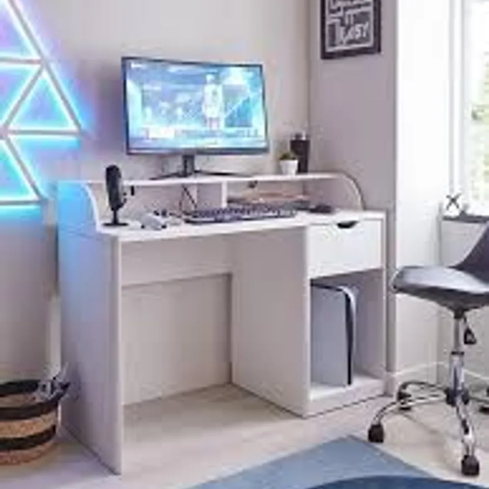 BOXED ASPEN GAMING DESK - WHITE OAK EFFECT (1 BOX) RRP £119