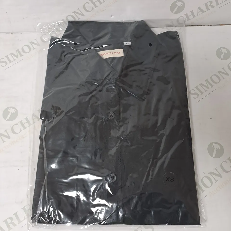 SEALED SET OF 5 BRAND NEW CORPORATIVE STYLE BLACK SHIRT - XS