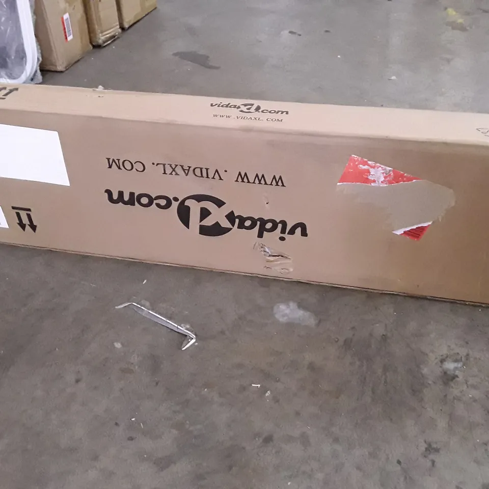 BOXED VIDAXL FURNITURE ITEM -1 BOX 