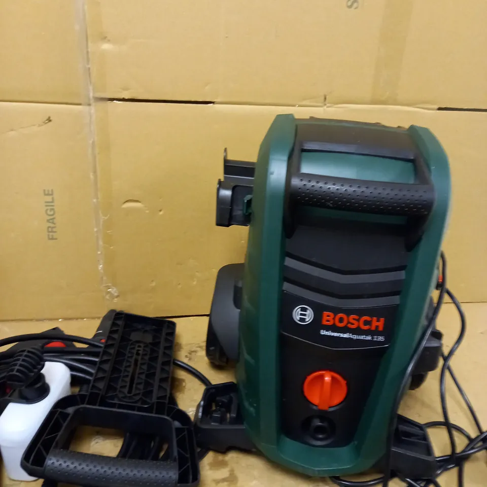 BOSCH UNIVERSAL AQUATAK 135 PRESSURE WASHER