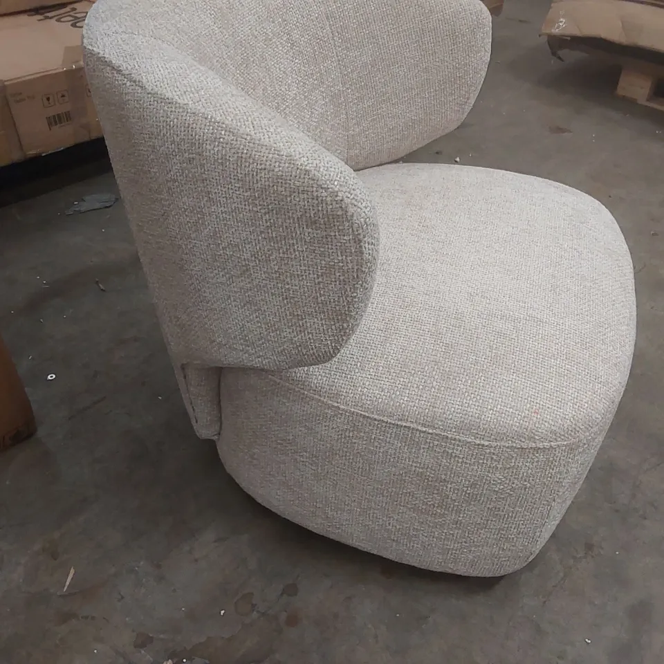 DANETTI LANDON NATURAL FABRIC SWIVEL ACCENT CHAIR