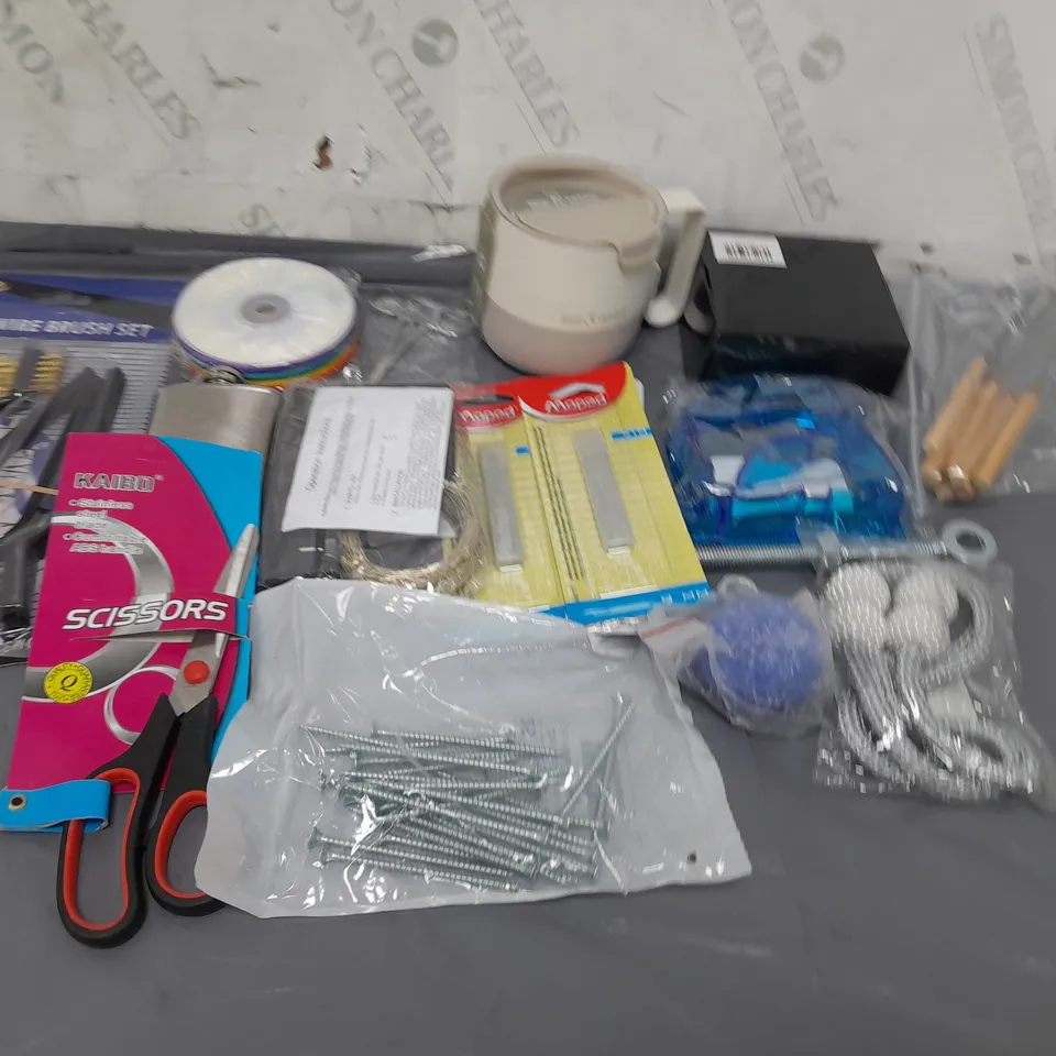 LOT OF ASSORTED HOUSEHOLD ITEMS TO INCLUDE GOLF BALLS, WIRE BRUSH SET AND SCISSORS