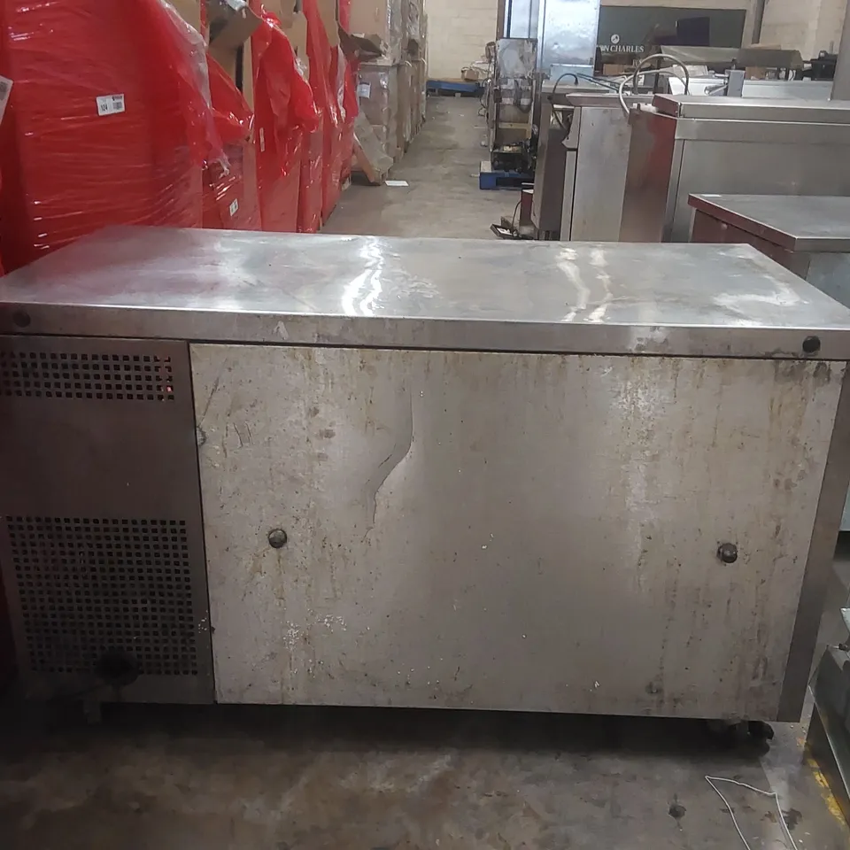 TRUE TGU-2F 2 DOOR STAINLESS STEEL GASTRONORM COUNTER FREEZER