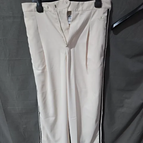 ADIDAS BEIGE TRACK TROUSERS WITH BLACK SIDE STRIPES – UK SIZE S