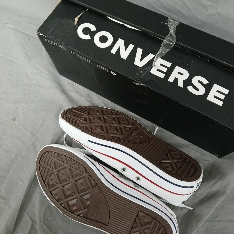 CONVERSE CTAS WIDE WHITE LOW-TOP SNEAKERS – UK 6 (MENS/UNISEX)