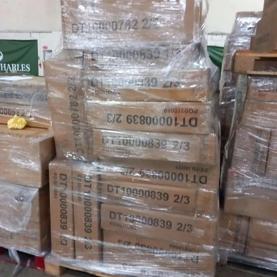 PALLET OF ASSORTED DINING TABLE PARTS TO INCLUDE; KOMORO PARTS