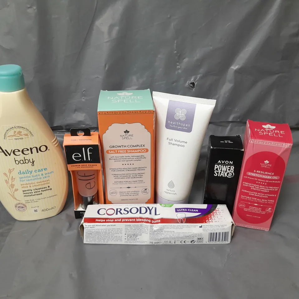 APPROXIMATELY 20 ASSORTED COSMETICS PRODUCTS TO INCLUDE - AVEENO BABY WASH, CORSODYL TOOTHPASTE AND ELF POWER GRIP PRIMER